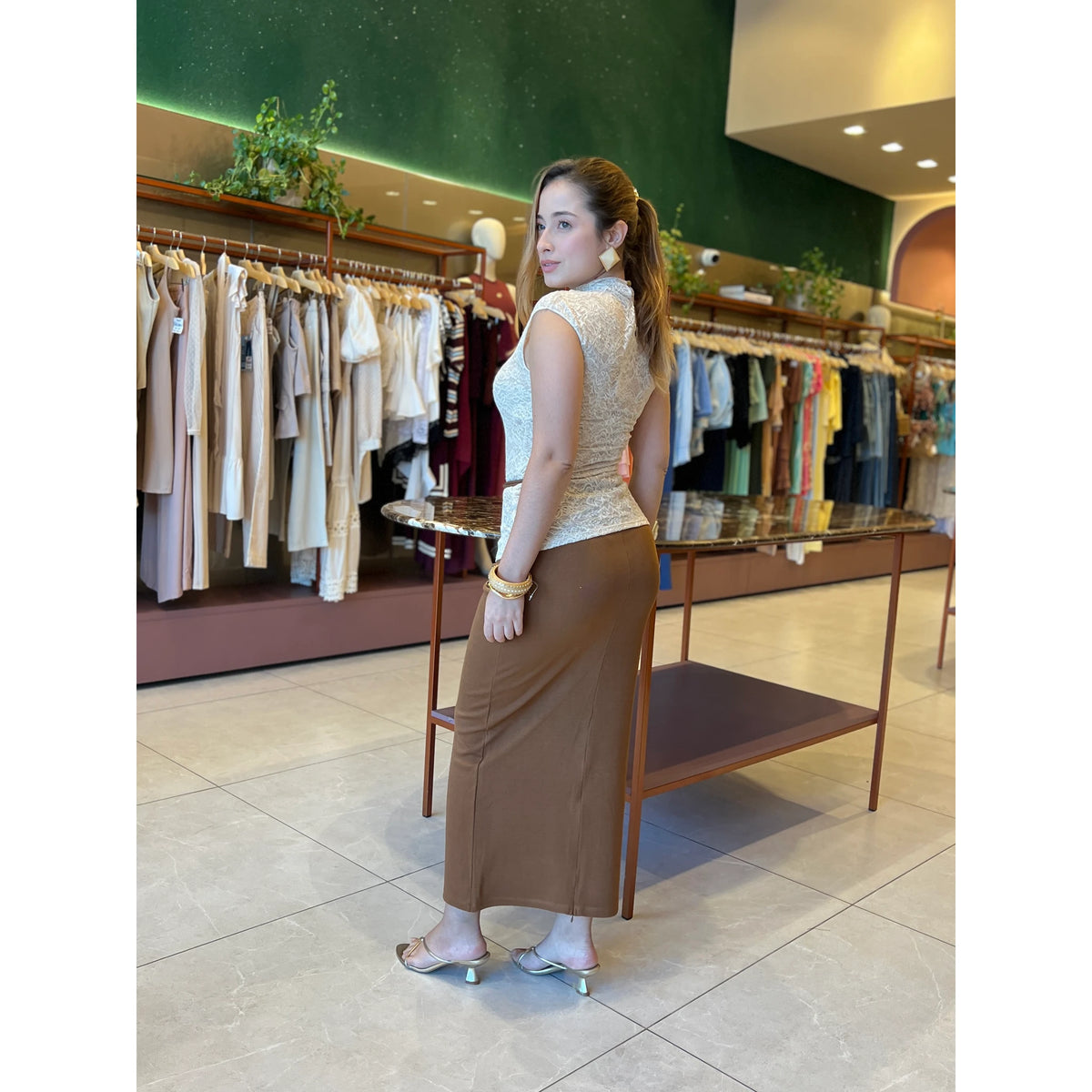 Blusa Lança Perfume Em Renda