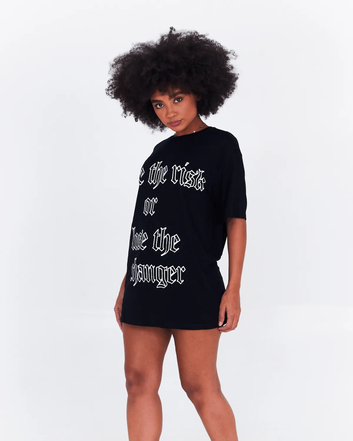 TEE LONG MARIA DONDOCA 57005 PLUS PRETO G