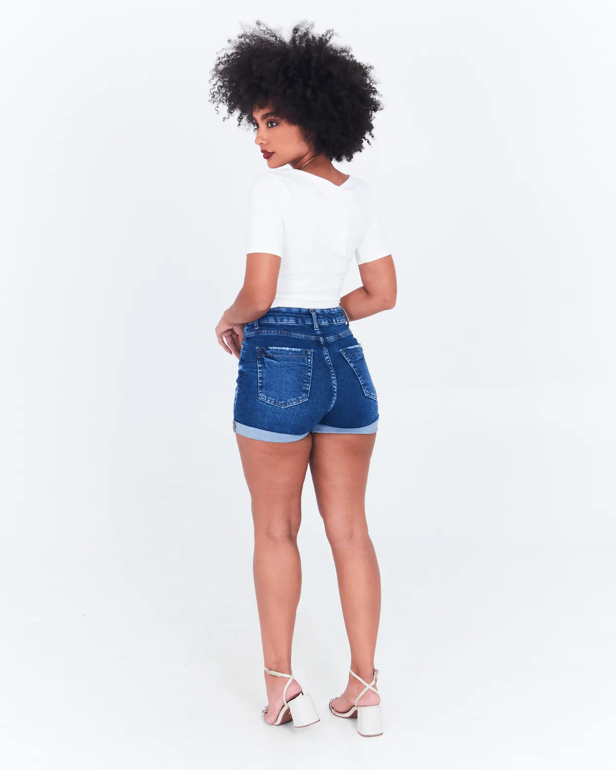 SHORT MUCS 10796 JEANS ESCURO 40