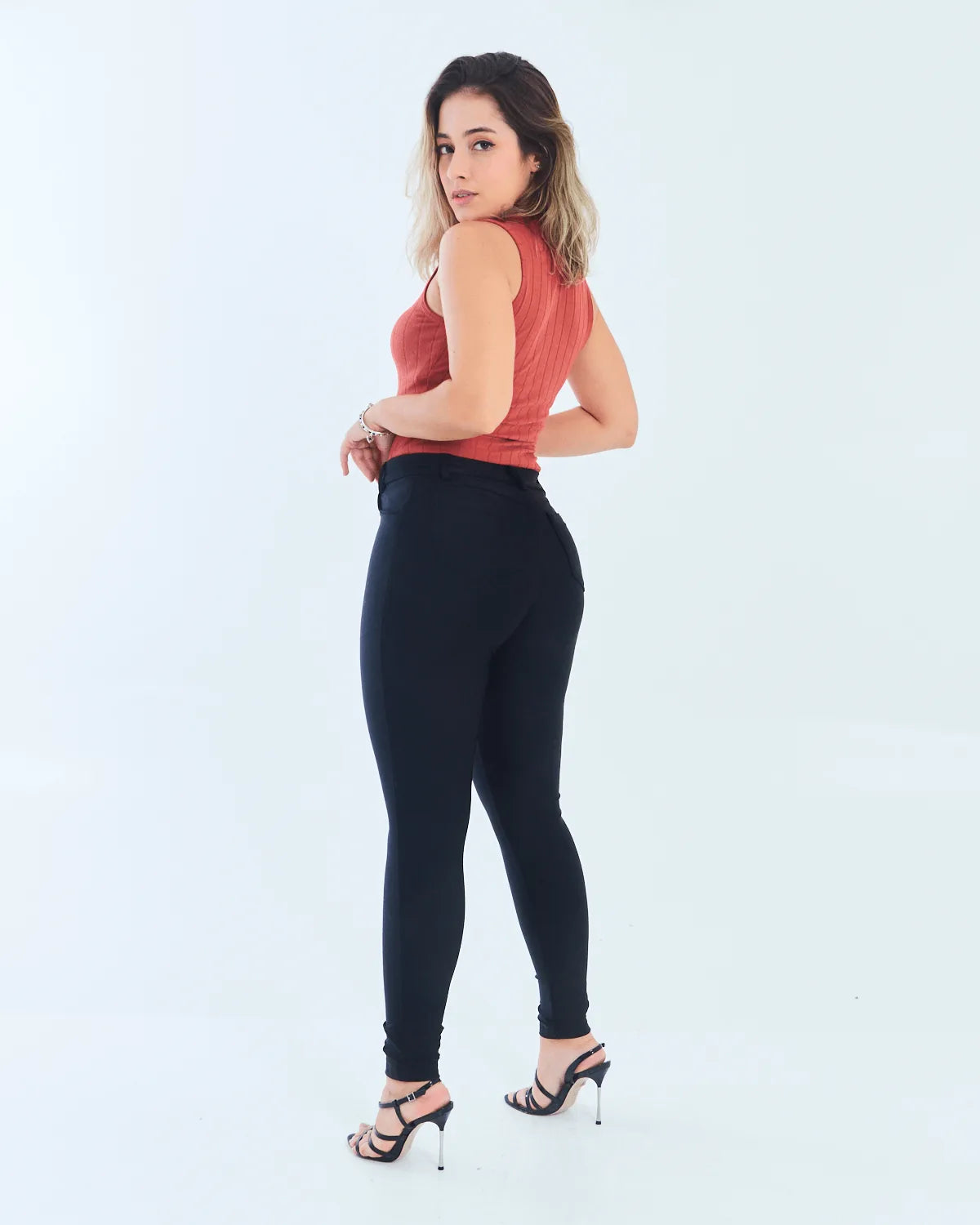 CALCA K2B 050110028 PRETO GG