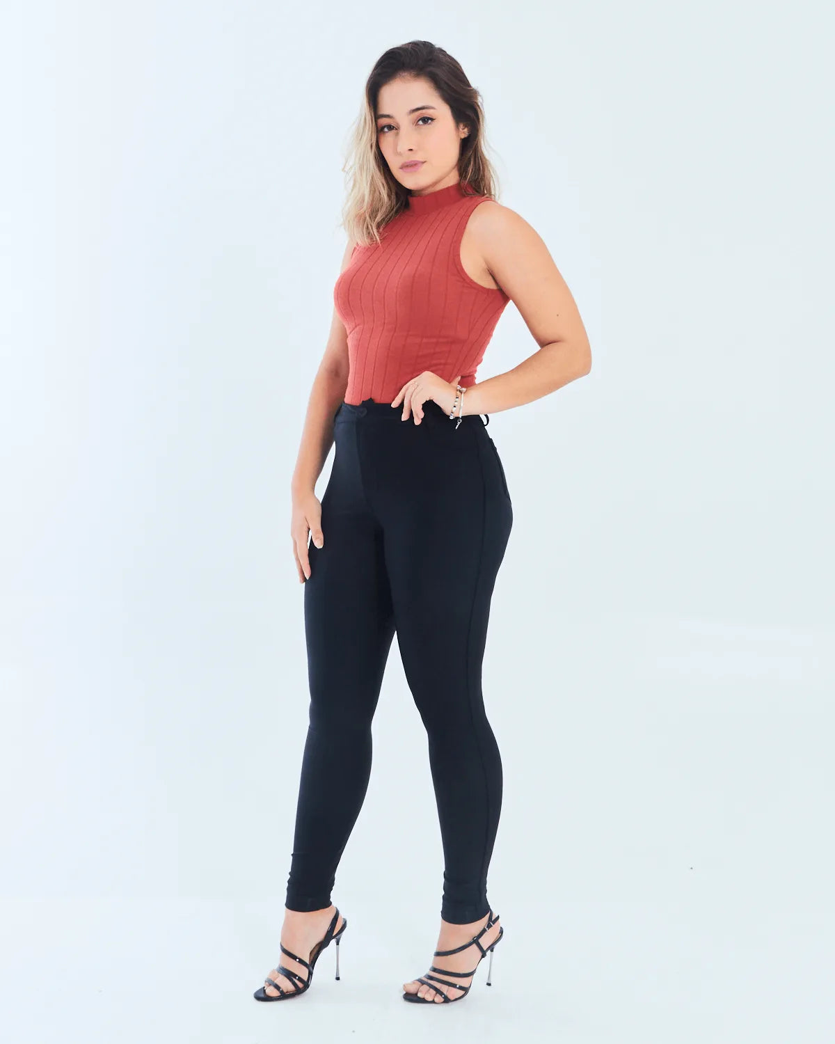 CALCA K2B 050110028 PRETO GG