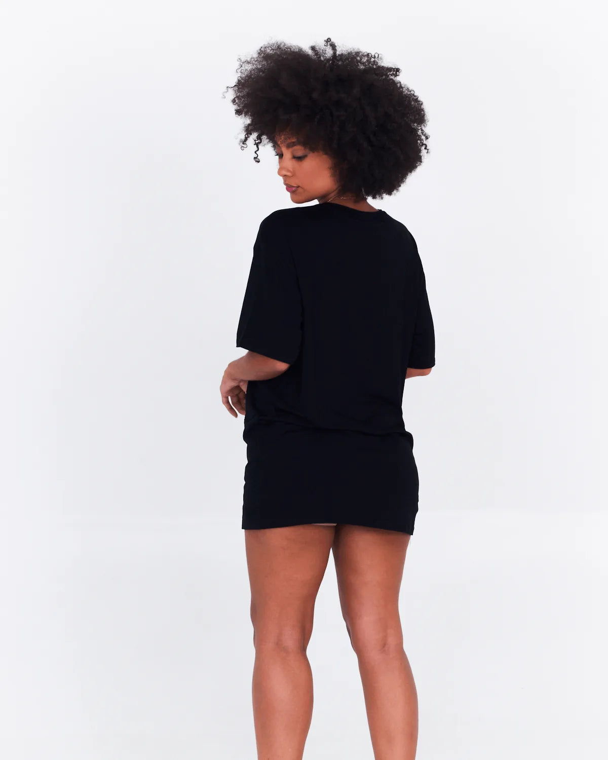 TEE LONG MARIA DONDOCA 57005 PLUS PRETO G