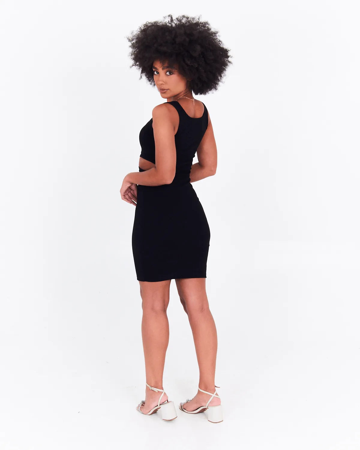 VESTIDO GROOVY 44720 AREIA QUEIMADA G