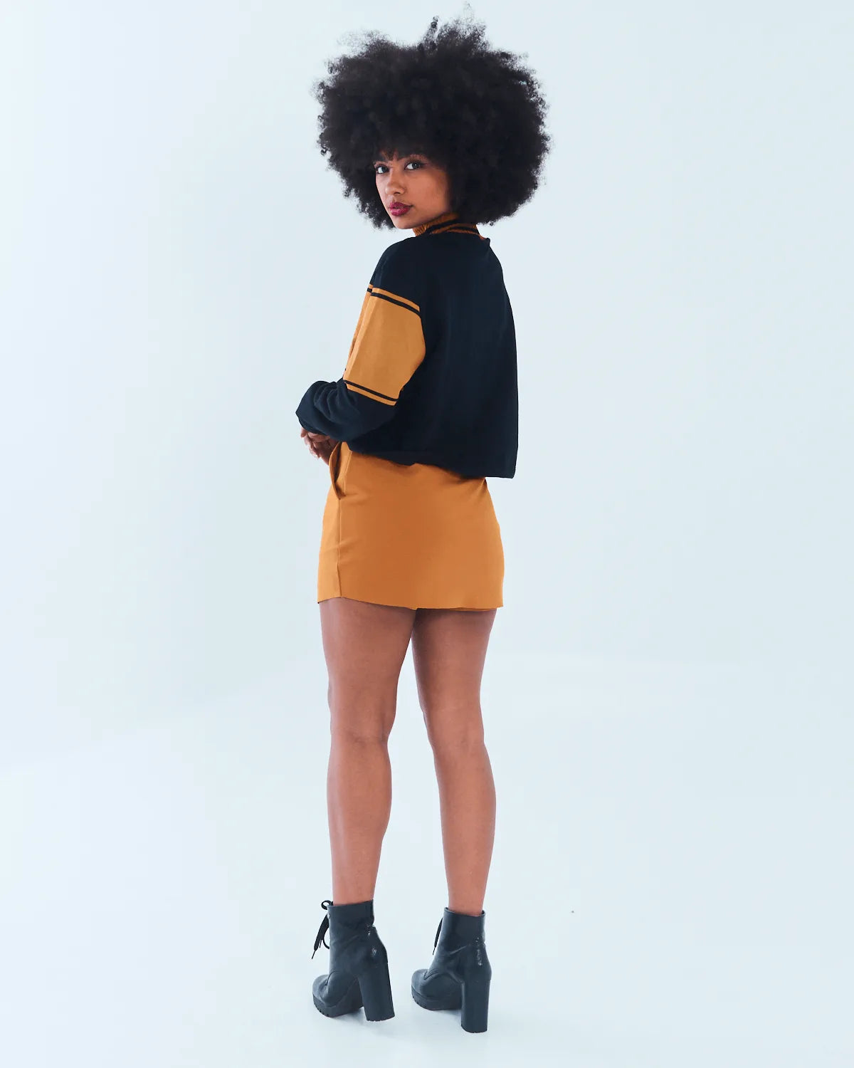 SHORT/ SAIA GROOVY 5282/5275 CARAMELO GG