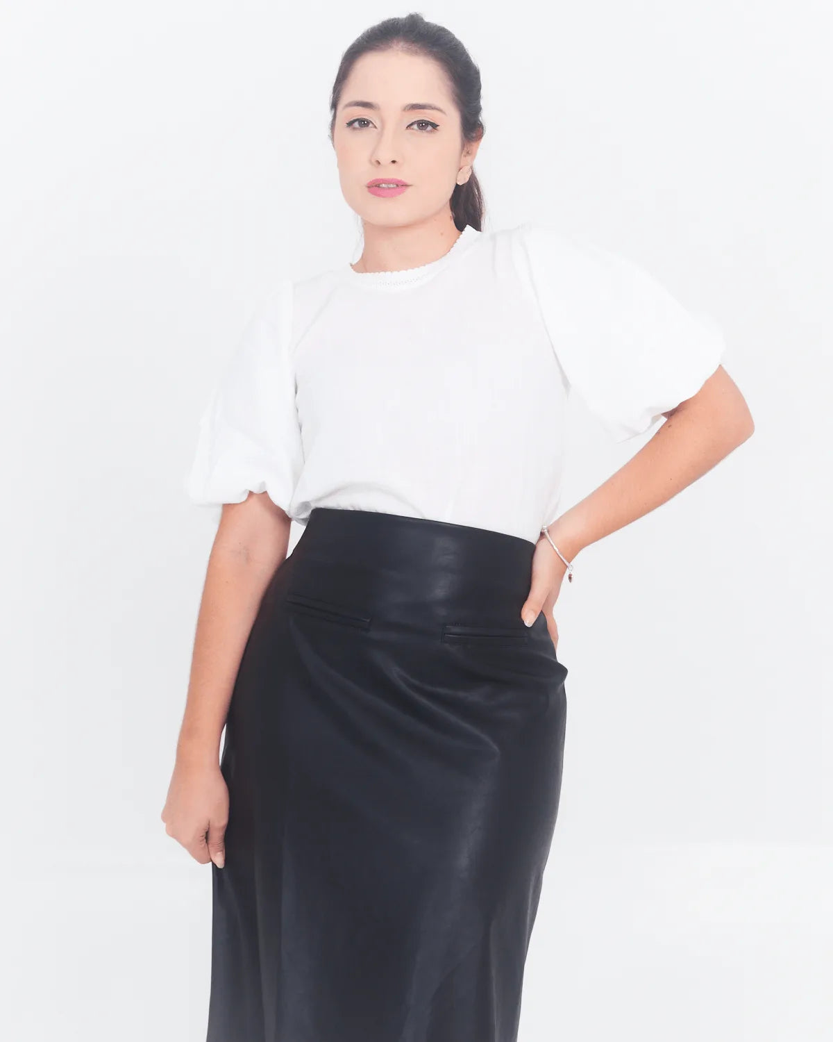 T-SHIRT LOVE IT 44025 PRETO PP