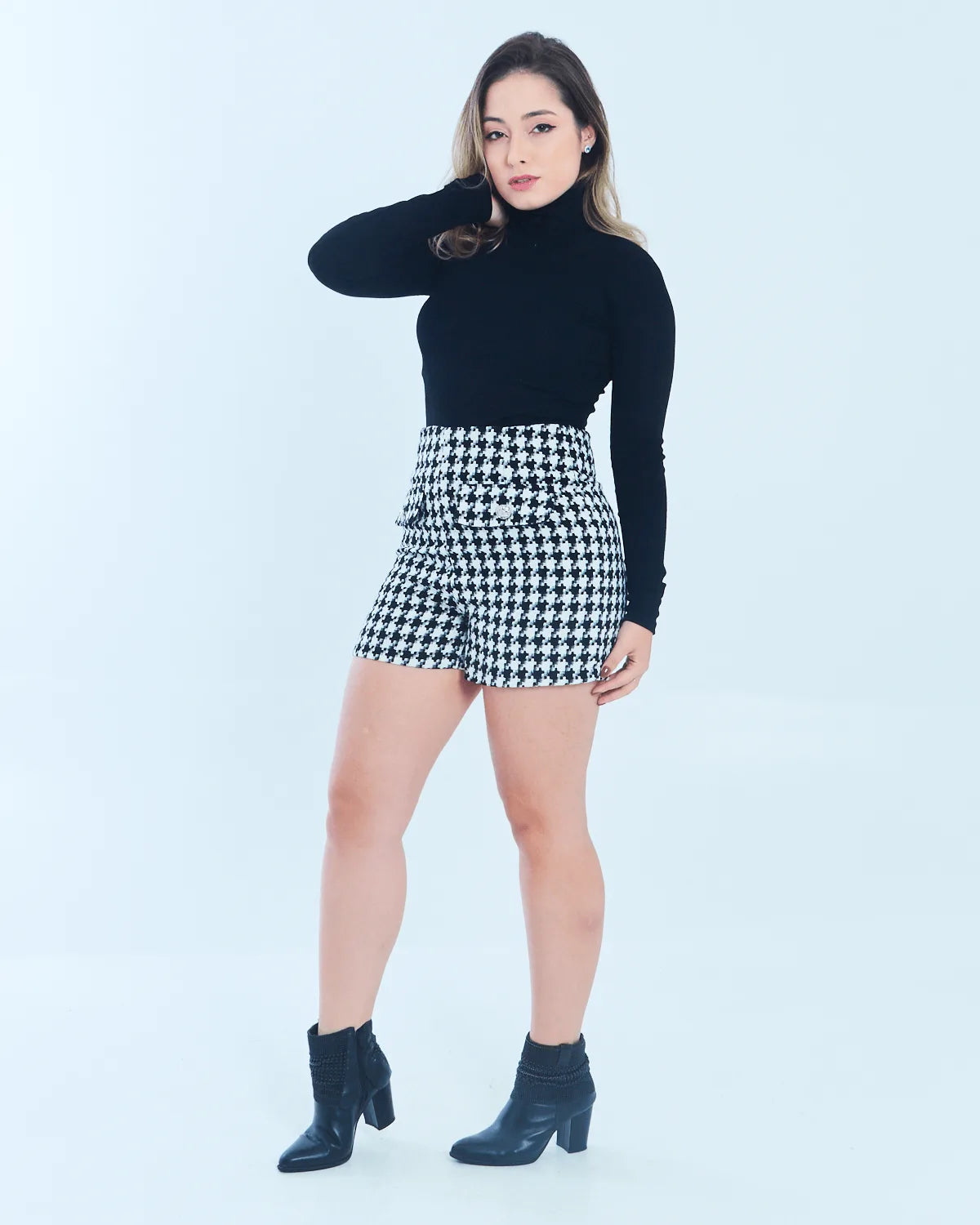 SHORT BELLINA AA6204