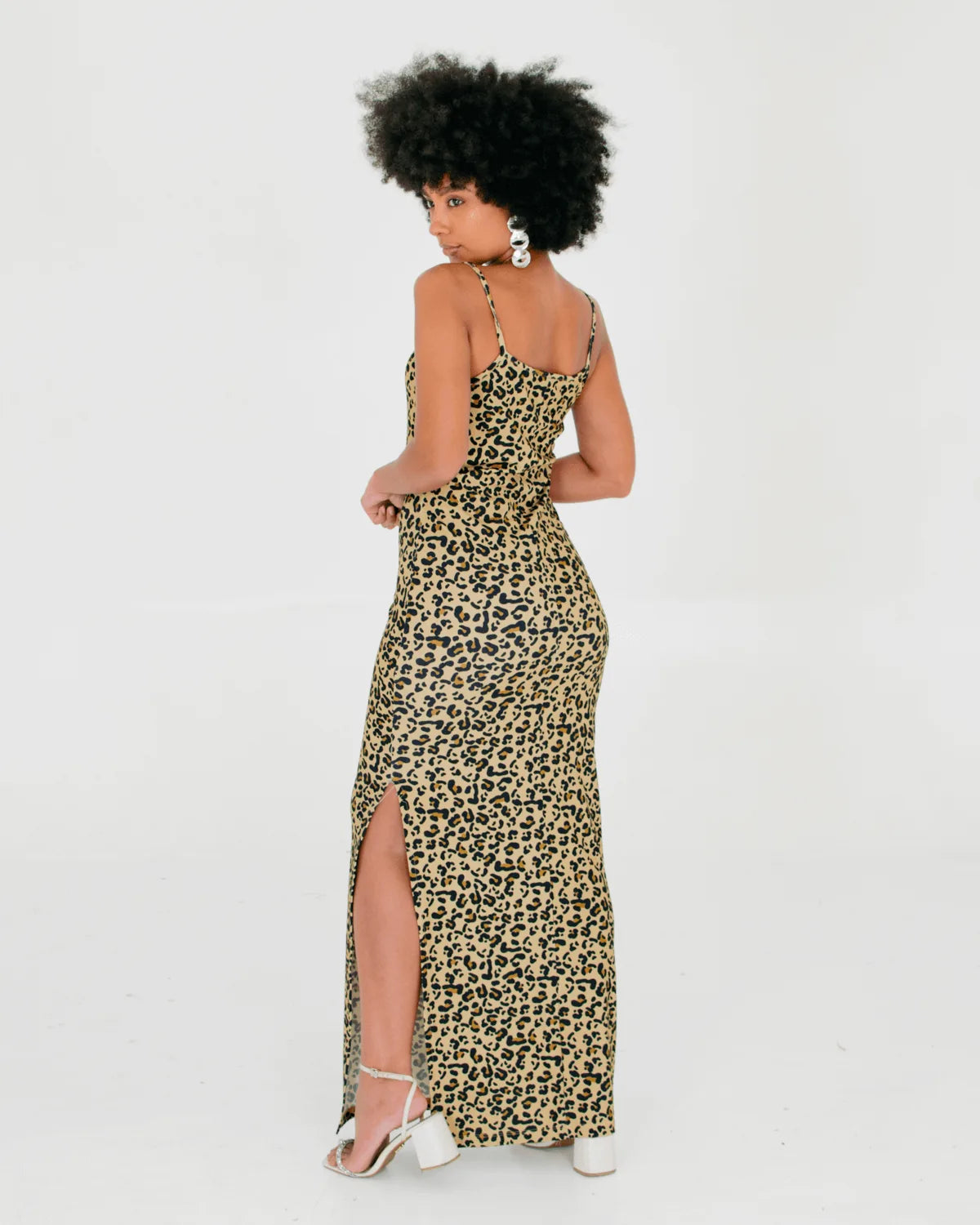 VESTIDO GROOVY 54848 ONCINHA P